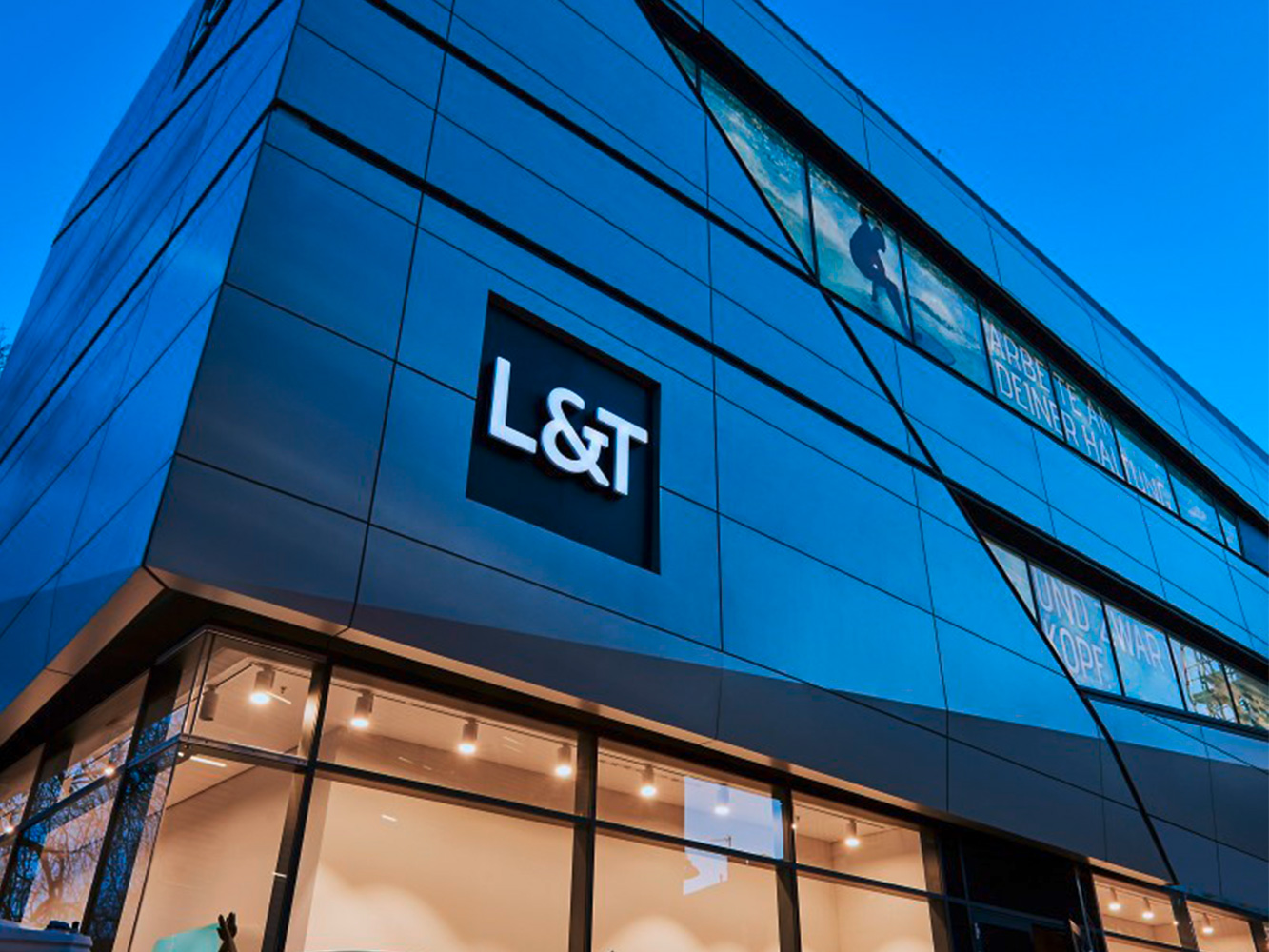 Kornhage-Schubert_L+T_Sporthaus_02_be